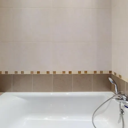 شقة Spacious 2 Bedroom In