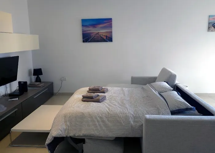 Daire Spacious 2 Bedroom In Sliema